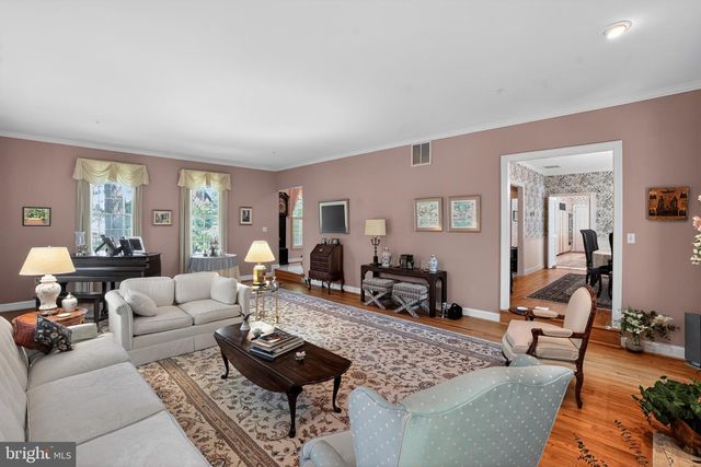 4407 HOLLY HILL RD, Hyattsville, MD 20782