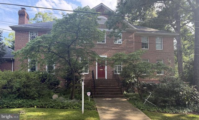 4407 HOLLY HILL RD, Hyattsville, MD 20782