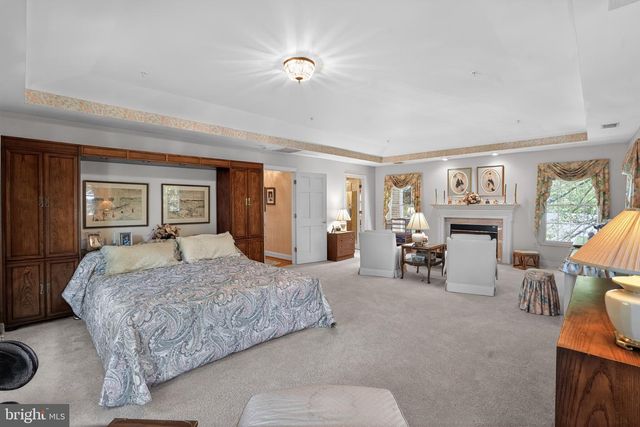 4407 HOLLY HILL RD, Hyattsville, MD 20782
