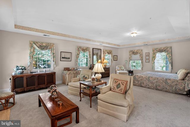 4407 HOLLY HILL RD, Hyattsville, MD 20782