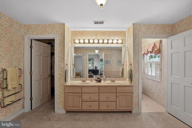 4407 HOLLY HILL RD, Hyattsville, MD 20782