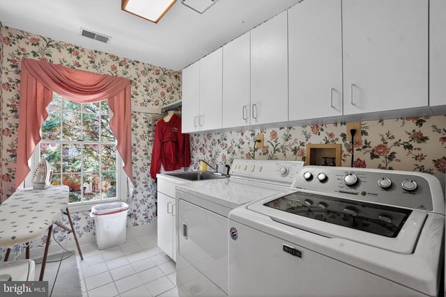 4407 HOLLY HILL RD, Hyattsville, MD 20782