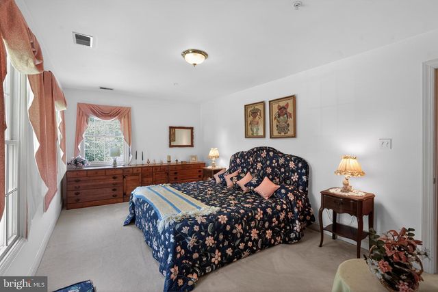 4407 HOLLY HILL RD, Hyattsville, MD 20782