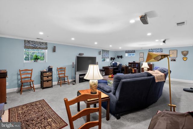 4407 HOLLY HILL RD, Hyattsville, MD 20782
