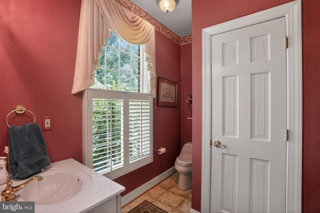 4407 HOLLY HILL RD, Hyattsville, MD 20782