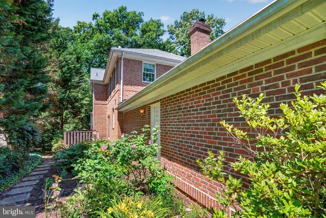 4407 HOLLY HILL RD, Hyattsville, MD 20782