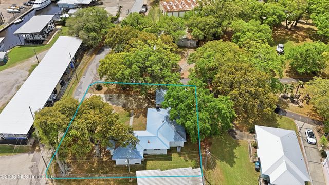 3309 Mary Walker Drive, Gautier, MS 39553