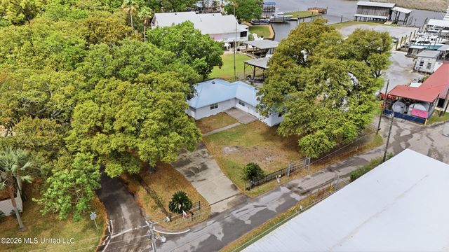 3309 Mary Walker Drive, Gautier, MS 39553