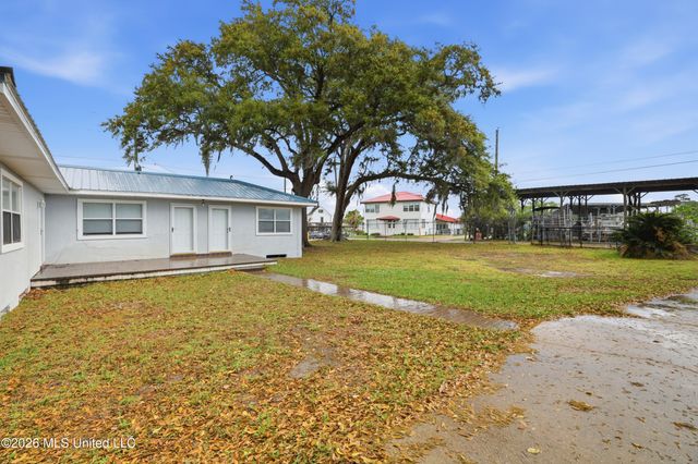 3309 Mary Walker Drive, Gautier, MS 39553