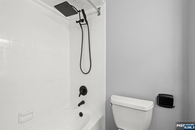 412 Egret Lane, Secaucus, NJ 07094