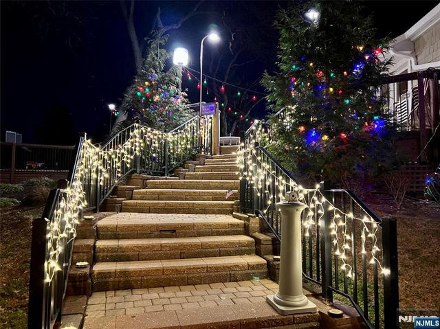 412 Egret Lane, Secaucus, NJ 07094