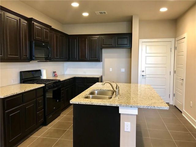 6814 E Riverside DR 95, Austin, TX 78741