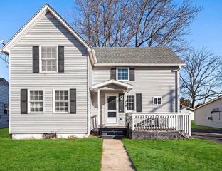 315 North Avenue, Sycamore, IL 60178