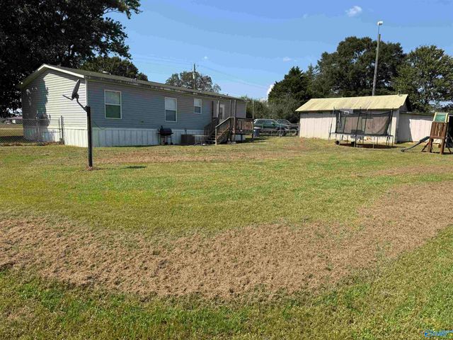 51 Boatfield Lane, Gadsden, AL 35901