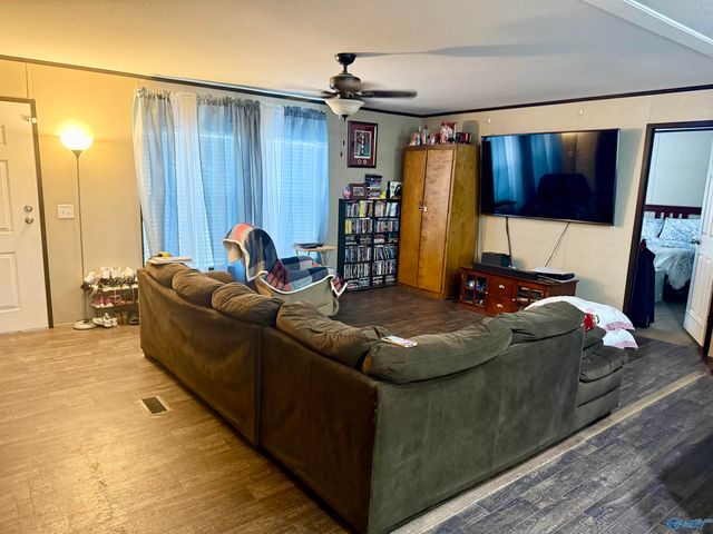 51 Boatfield Lane, Gadsden, AL 35901