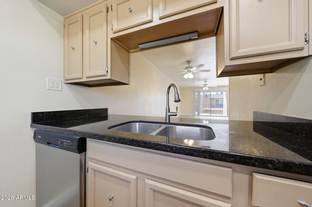 7436 E CHAPARRAL Road 260B, Scottsdale, AZ 85250