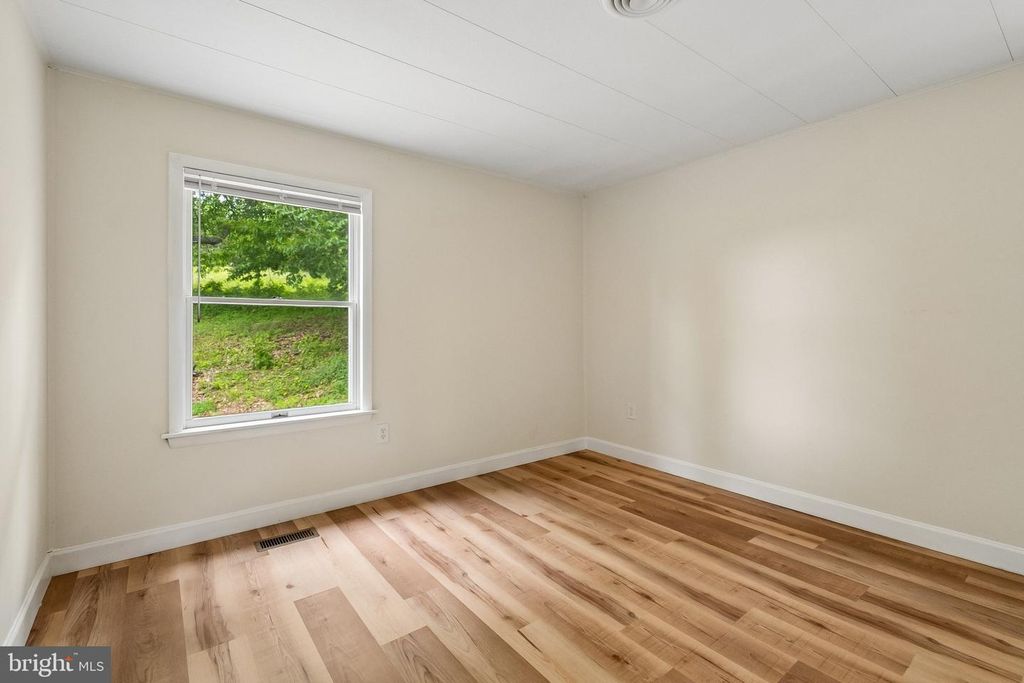 Image 14 of property listing at 12301 GALLAHAN RD, Clinton, MD 20735