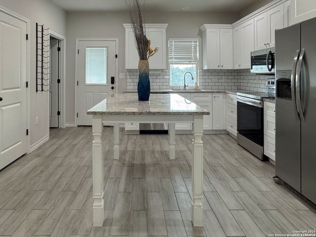 2410 Golf, Spring Branch, TX 78070