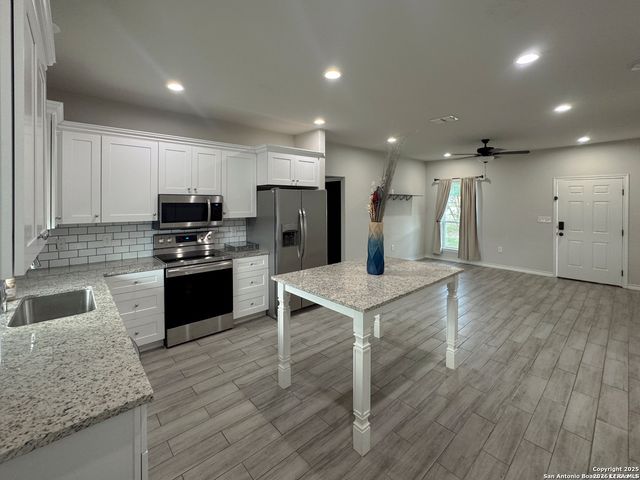2410 Golf, Spring Branch, TX 78070