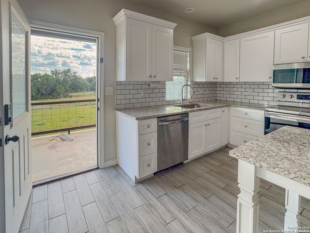 2410 Golf, Spring Branch, TX 78070