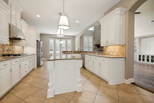2416 Top Rail Lane, Southlake, TX 76092