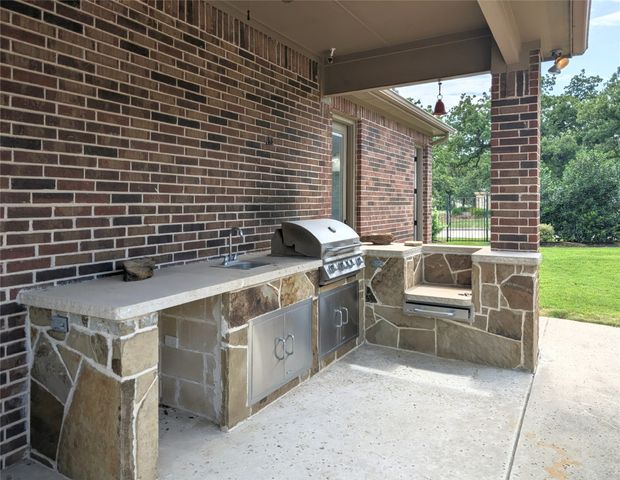 2416 Top Rail Lane, Southlake, TX 76092