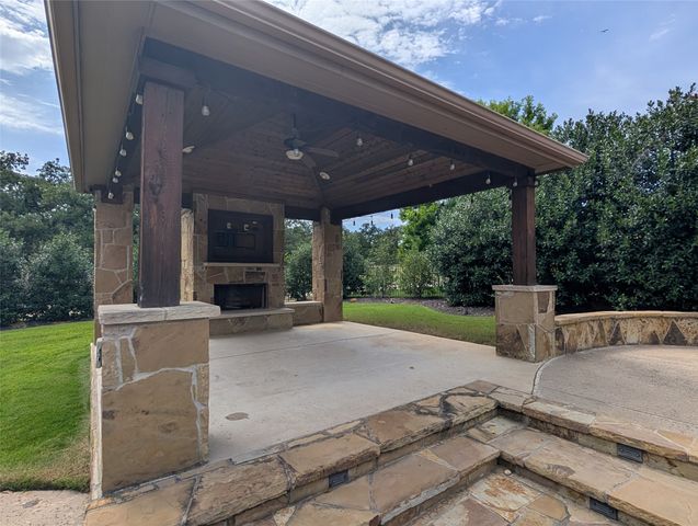 2416 Top Rail Lane, Southlake, TX 76092