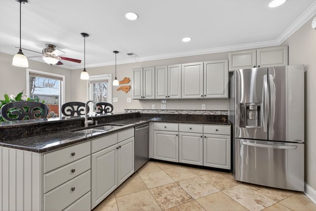 2012 Blackhorse Lane, Lexington, KY 40503