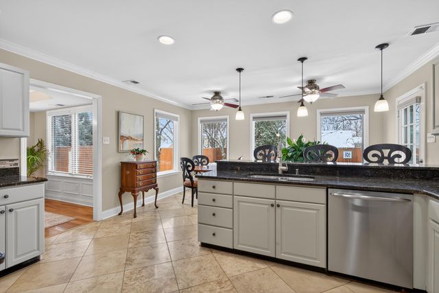 2012 Blackhorse Lane, Lexington, KY 40503