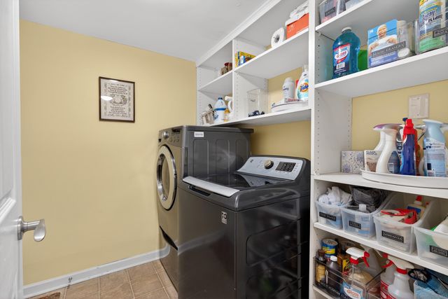 2012 Blackhorse Lane, Lexington, KY 40503