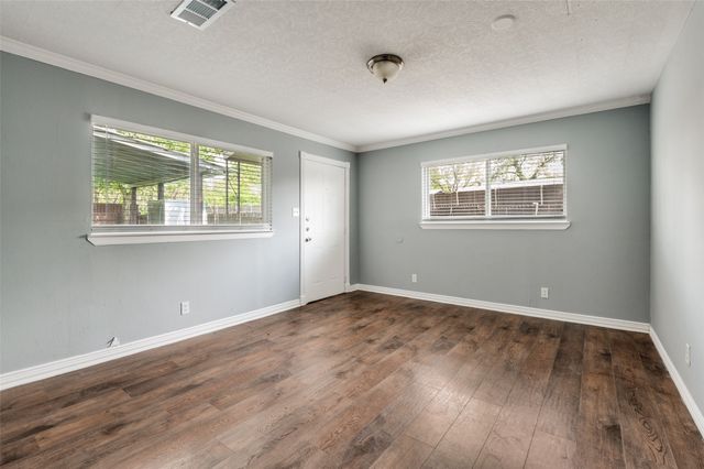 2306 Lakeland Place, Carrollton, TX 75006