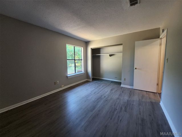 49 GLENWOOD Court, Millbrook, AL 36054
