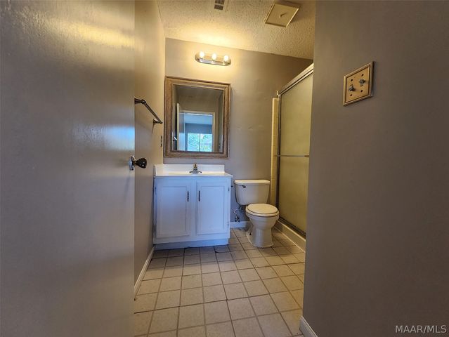 49 GLENWOOD Court, Millbrook, AL 36054