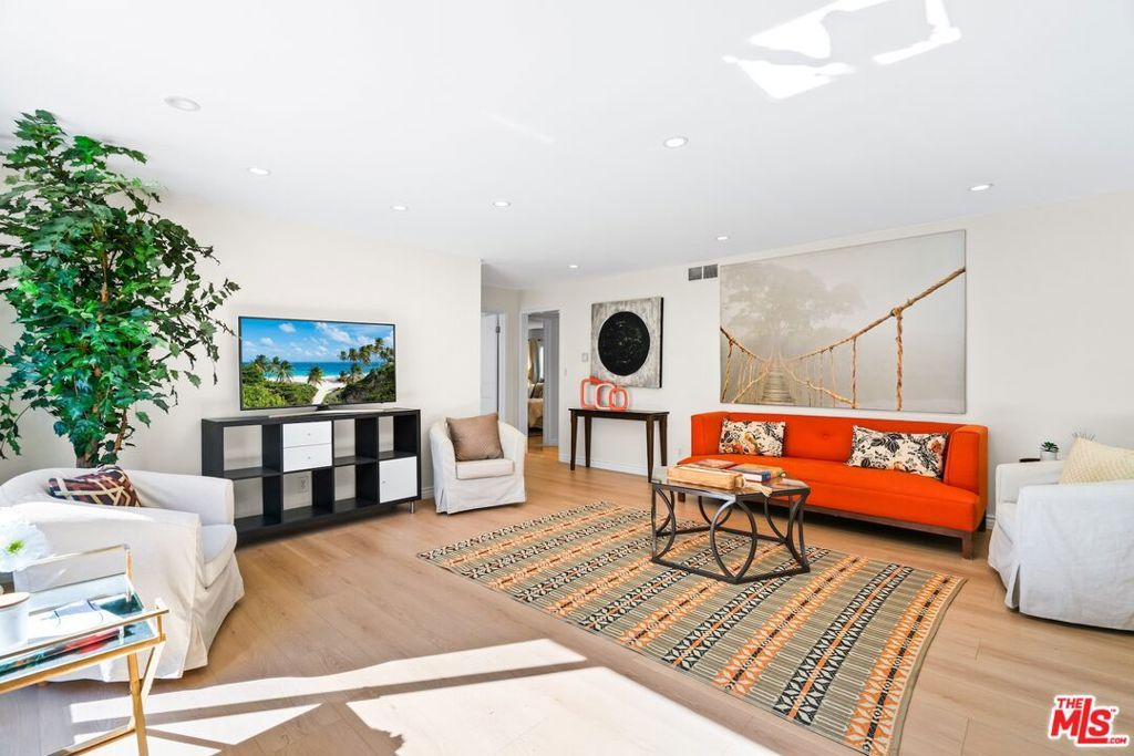 1336 Princeton Street 2, Santa Monica, CA 90404