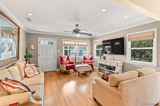 2677 Jefferson St, Carlsbad, CA 92008