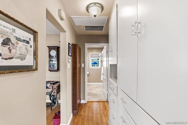 2677 Jefferson St, Carlsbad, CA 92008