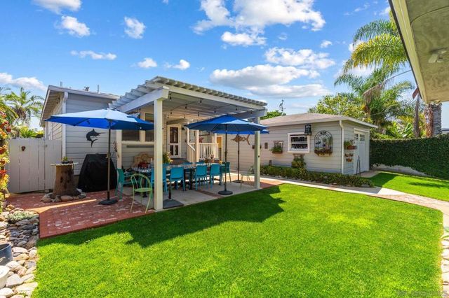 2677 Jefferson St, Carlsbad, CA 92008