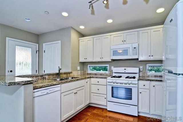 2677 Jefferson St, Carlsbad, CA 92008