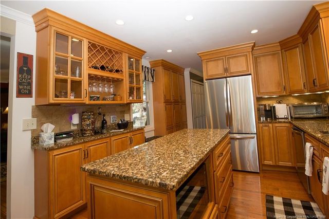 104 Oxford Court, West End, NC 27376