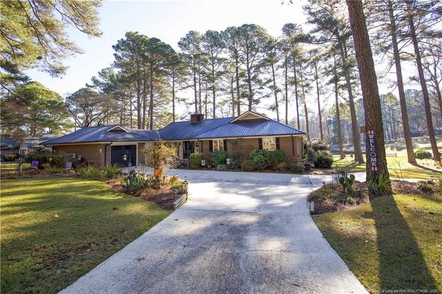 104 Oxford Court, West End, NC 27376