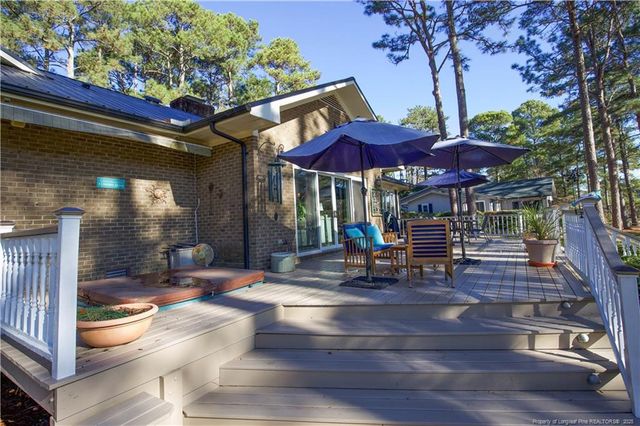 104 Oxford Court, West End, NC 27376