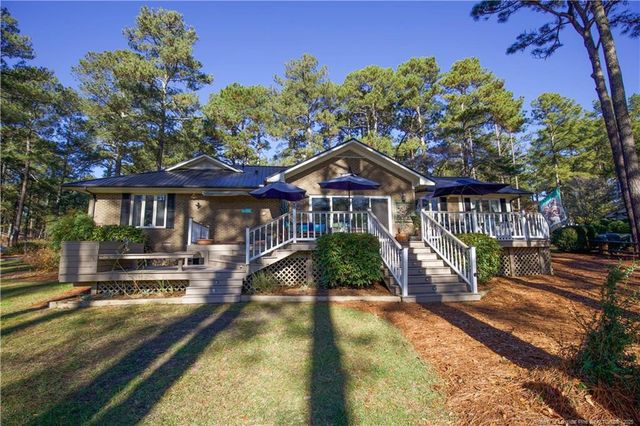 104 Oxford Court, West End, NC 27376