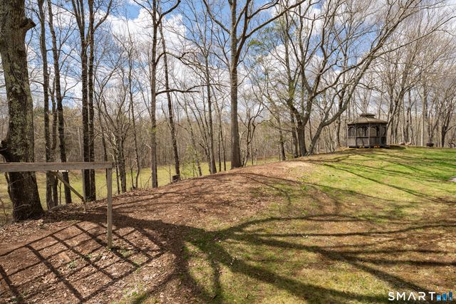 94 Quonnipaug Hill Road, Guilford, CT 06437