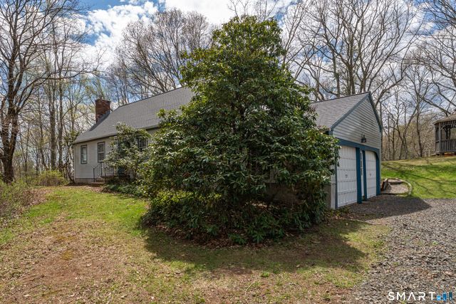 94 Quonnipaug Hill Road, Guilford, CT 06437