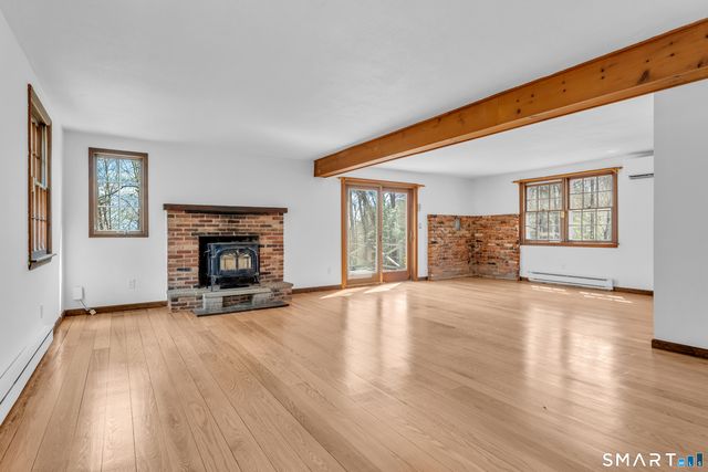94 Quonnipaug Hill Road, Guilford, CT 06437
