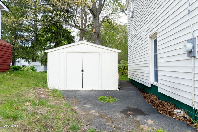 3307 Woodlawn Avenue, Schenectady, NY 12304