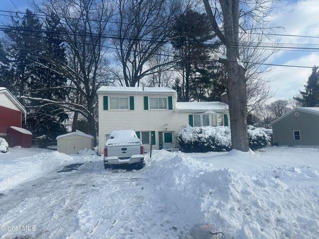 3307 Woodlawn Avenue, Schenectady, NY 12304