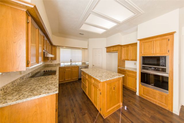 2119 Antibes Drive, Carrollton, TX 75006