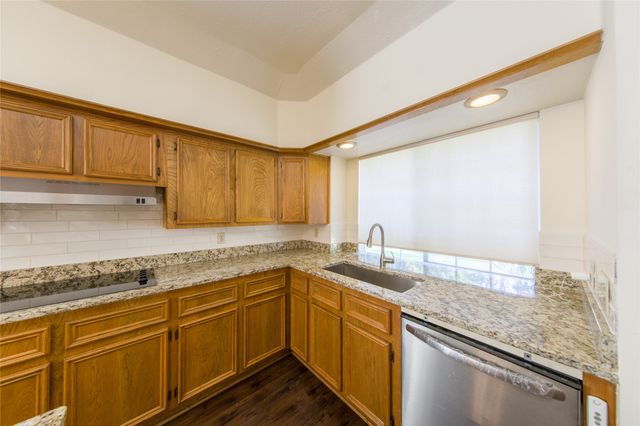 2119 Antibes Drive, Carrollton, TX 75006