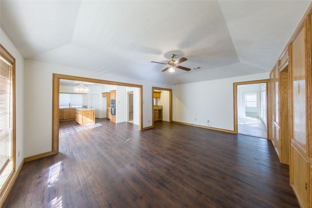 2119 Antibes Drive, Carrollton, TX 75006